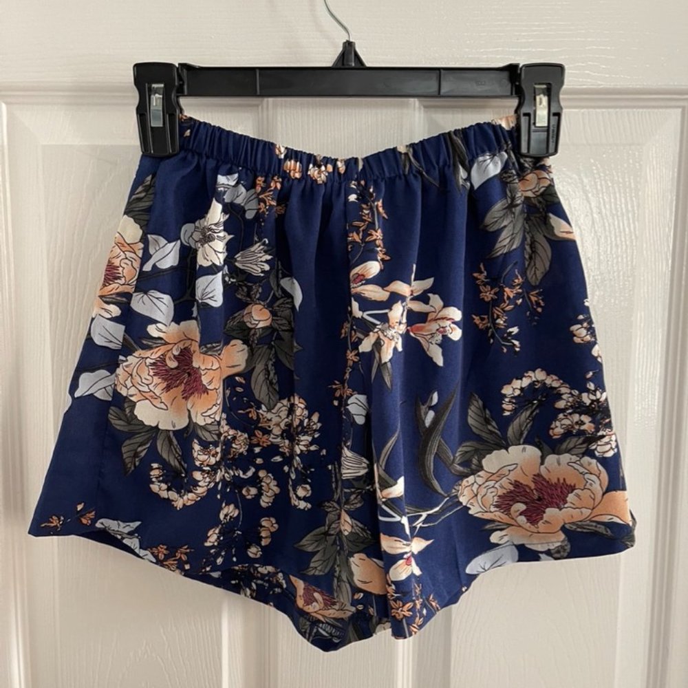 Floral Flowy Shorts